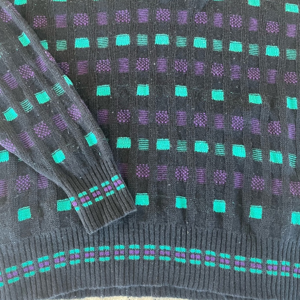 Men's Vintage 90s 100% Wool V-Neck Sweater - Picture 2 of 6